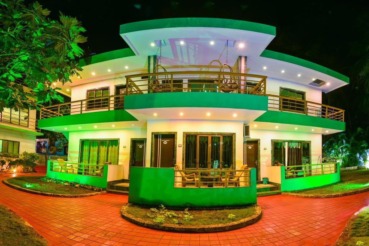 Kinara Resort Mālvan Exteriér fotografie