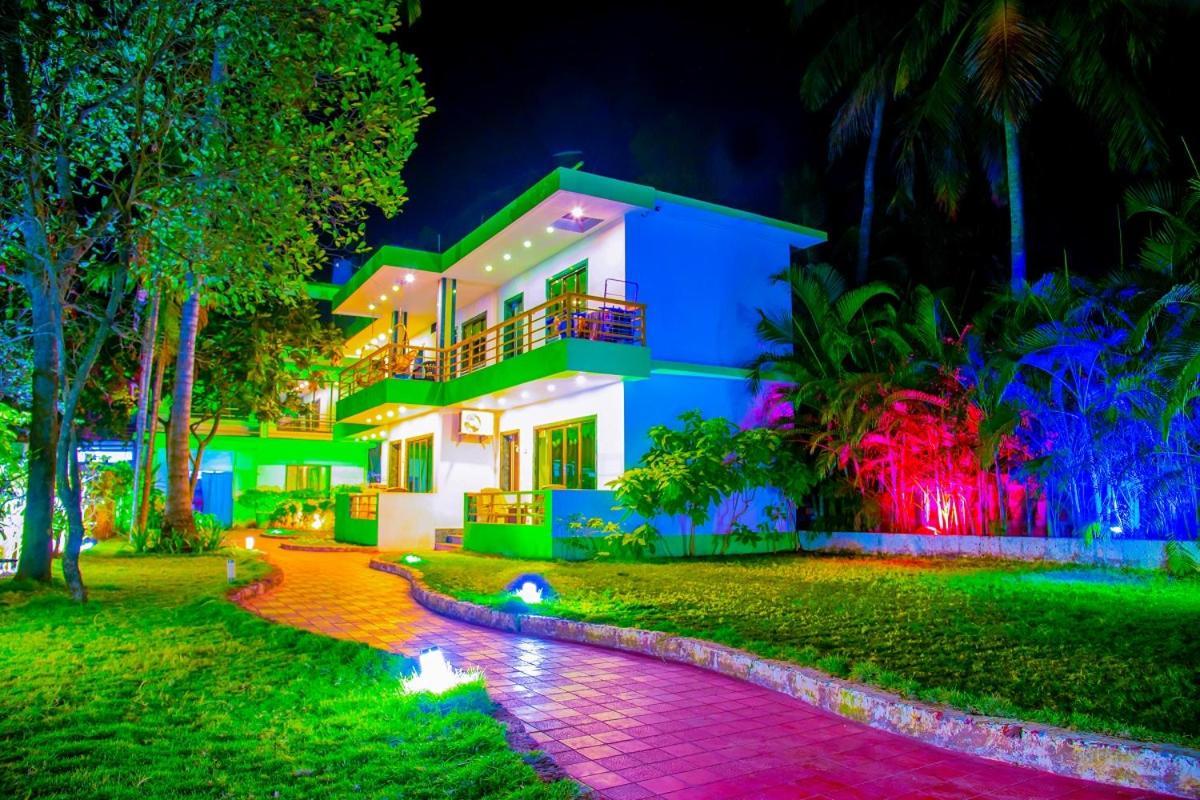 Kinara Resort Mālvan Exteriér fotografie