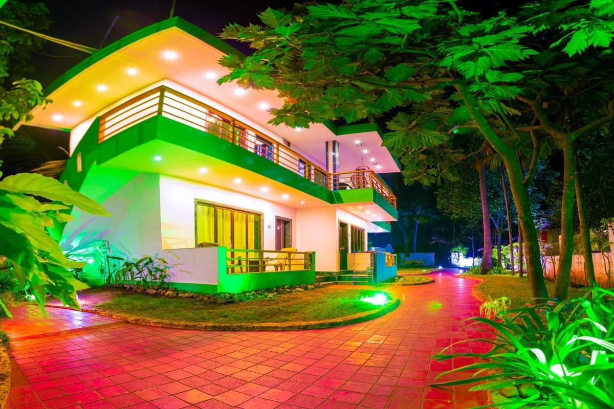 Kinara Resort Mālvan Exteriér fotografie